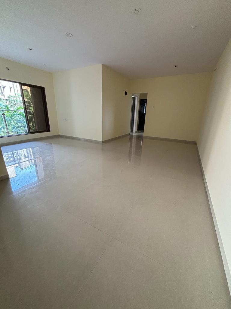 Available Huge 2 bhk flat for sale in Borivali West