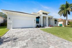 Luxury Vacation House Rentals in Marco Island