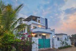 Book Budget Friendly Villa for rent with Swimming Pool in In