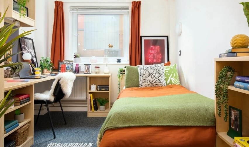 Get The Manchester's Best Student Accommodation: Flats and A