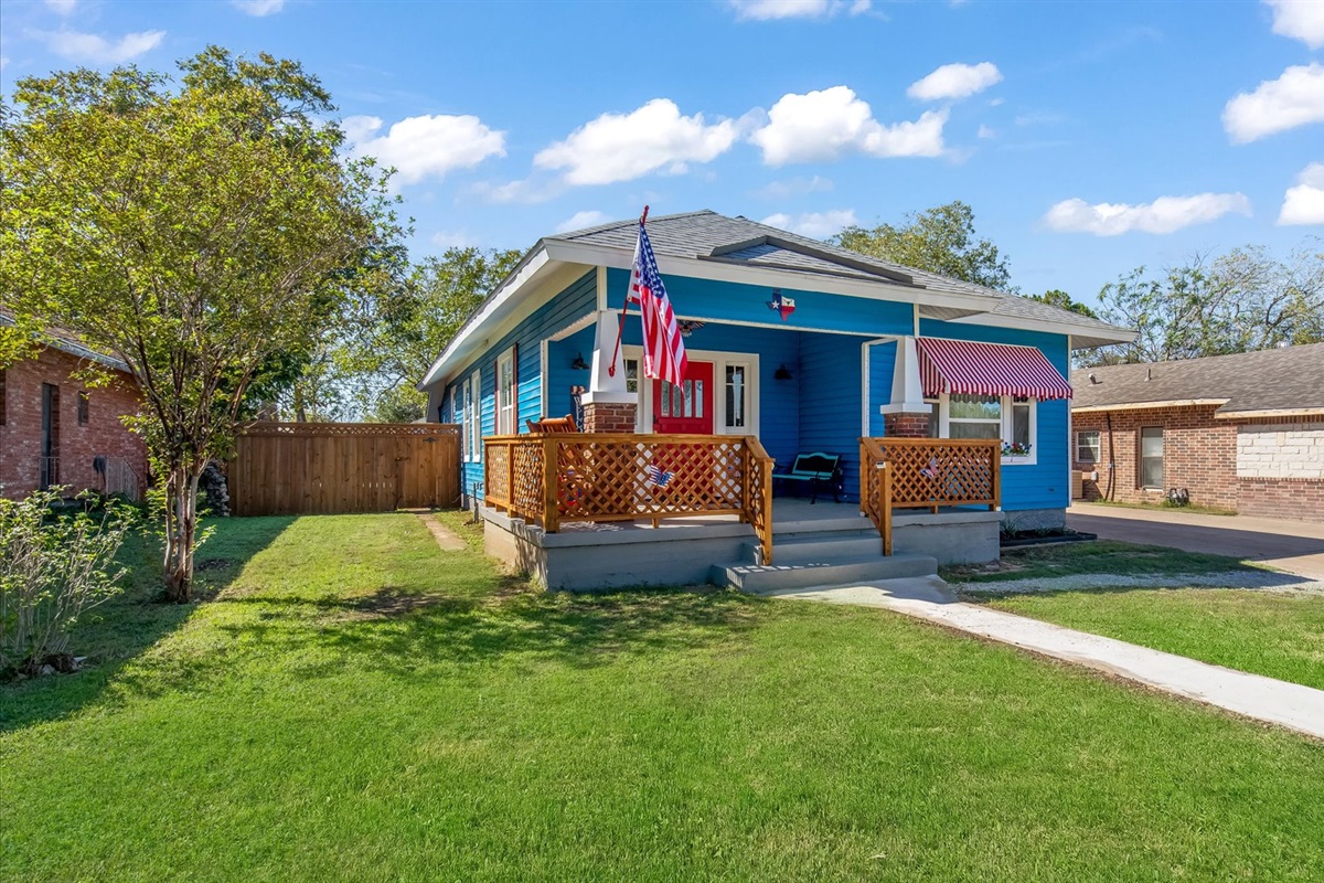 Vacation Rentals near Stockyards Championship Rodeo 