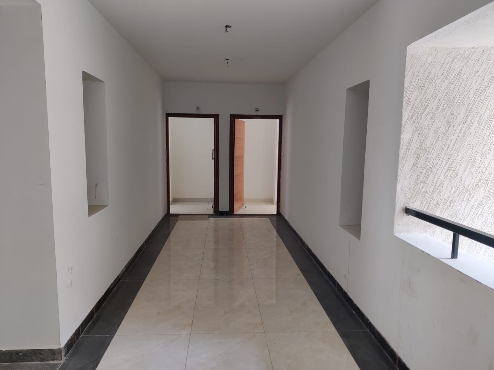 1087 Sq.Ft Flat with 2BHK For Sale in Thanisandra Main Road